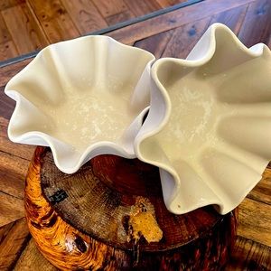 Pampered Chef Taco Salad Bowl Stoneware set of 2